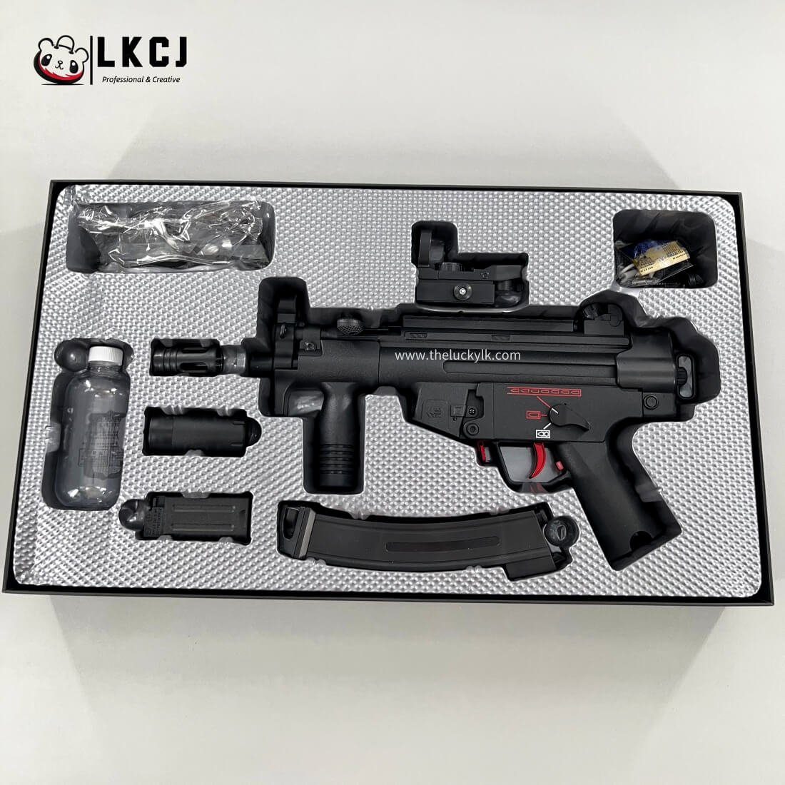 Exquisite Engraving MP5K Gel Blaster High Rate of Fire Smooth Shooting With 7 Colors of Lighted Silencer