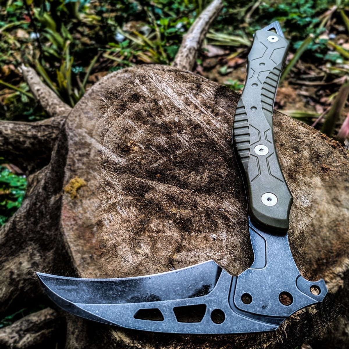 Tactical Folding Survival Axe
