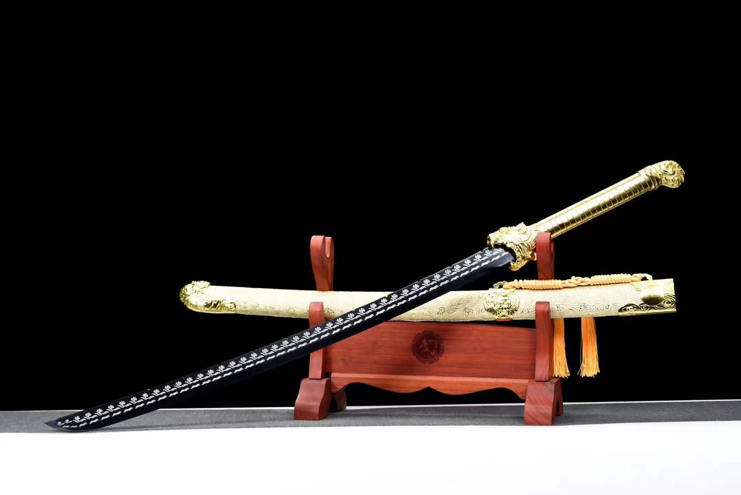 Handmade Golden Tiger Chop Chinese Sword With Golden Manganese Steel