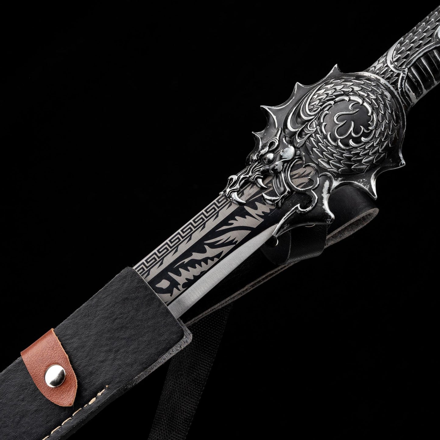 Dragon Roar Combat Blade
