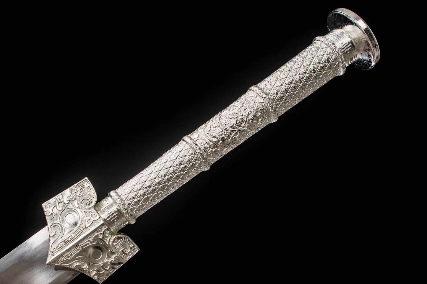 Northern Abyss Lacquered Scabbard Openwork Han Sword