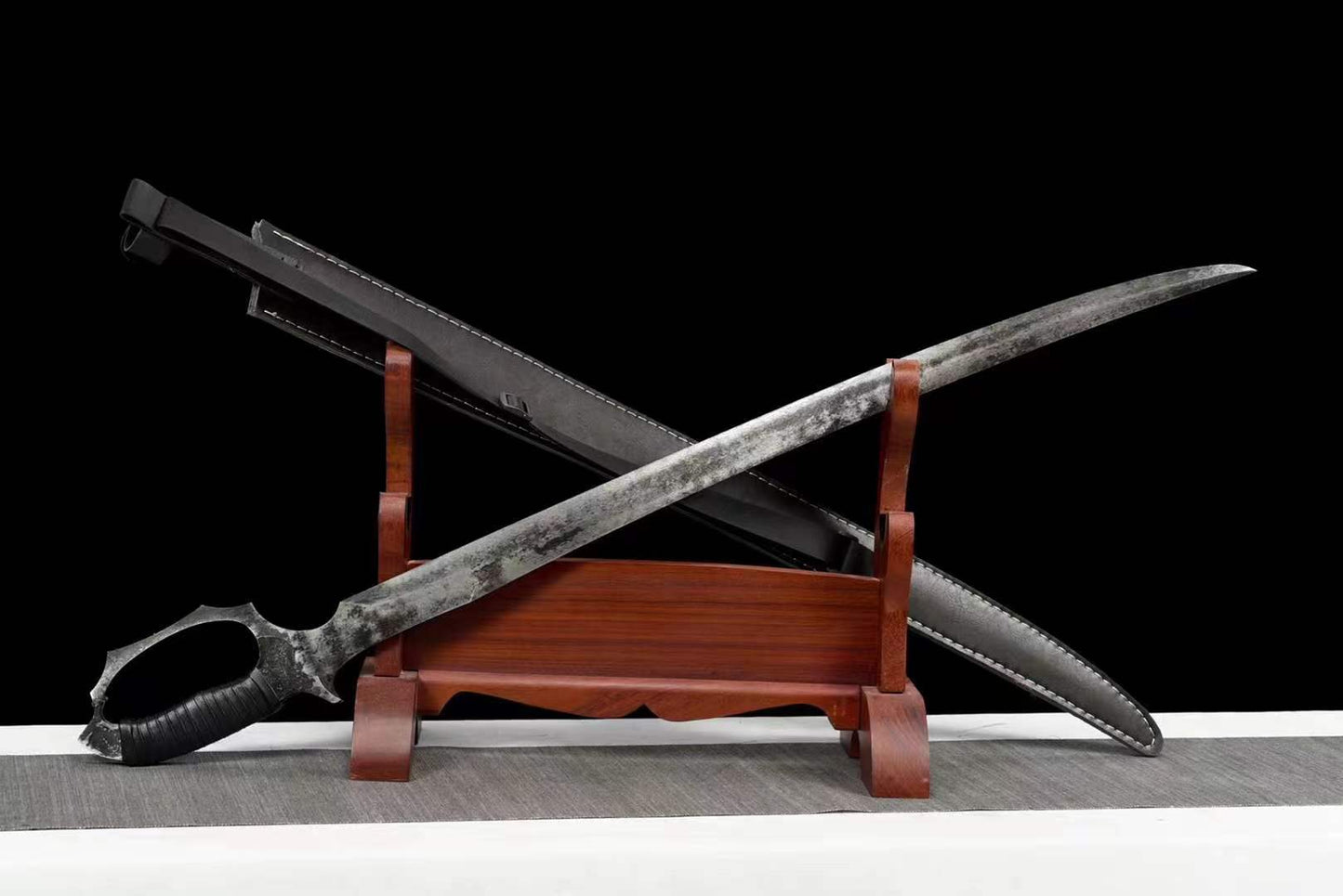 The D'Capitan: Sabre